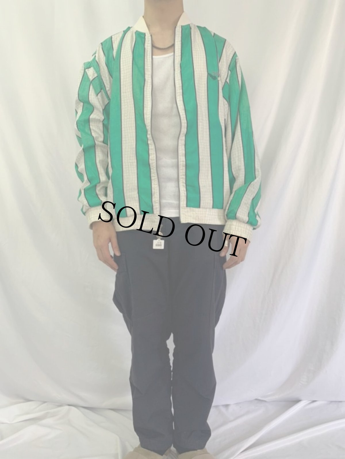 画像2: 80's adidas ストライプ柄 ナイロンブルゾン M (2)