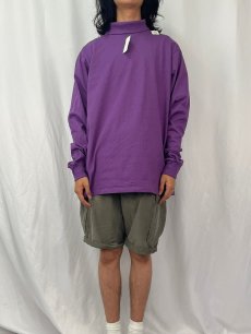 画像2: U.S.NAVY FLIGHT DECK CREWMAN’S タートルネックロンT PURPLE XL DEADSTOCK (2)