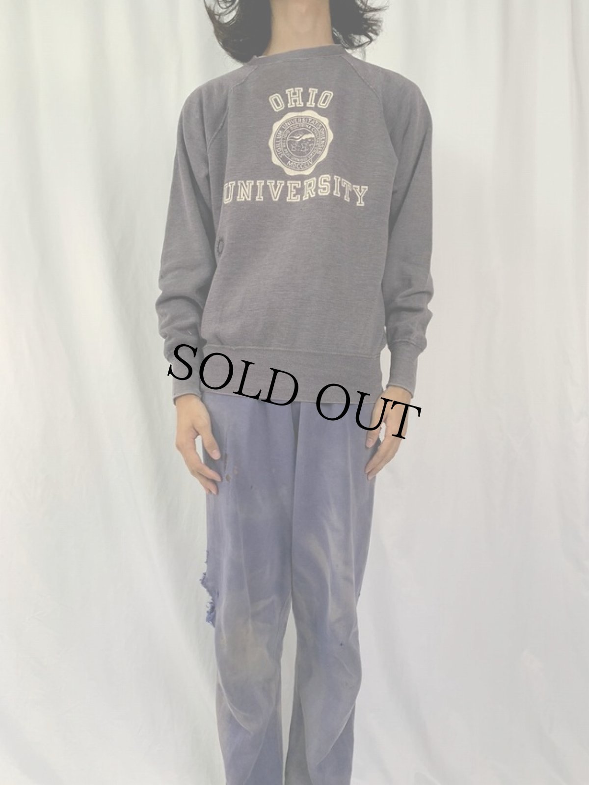 画像2: 60's Champion ランタグ "OHIO UNIVERCITY" ラグランスウェット XL (2)