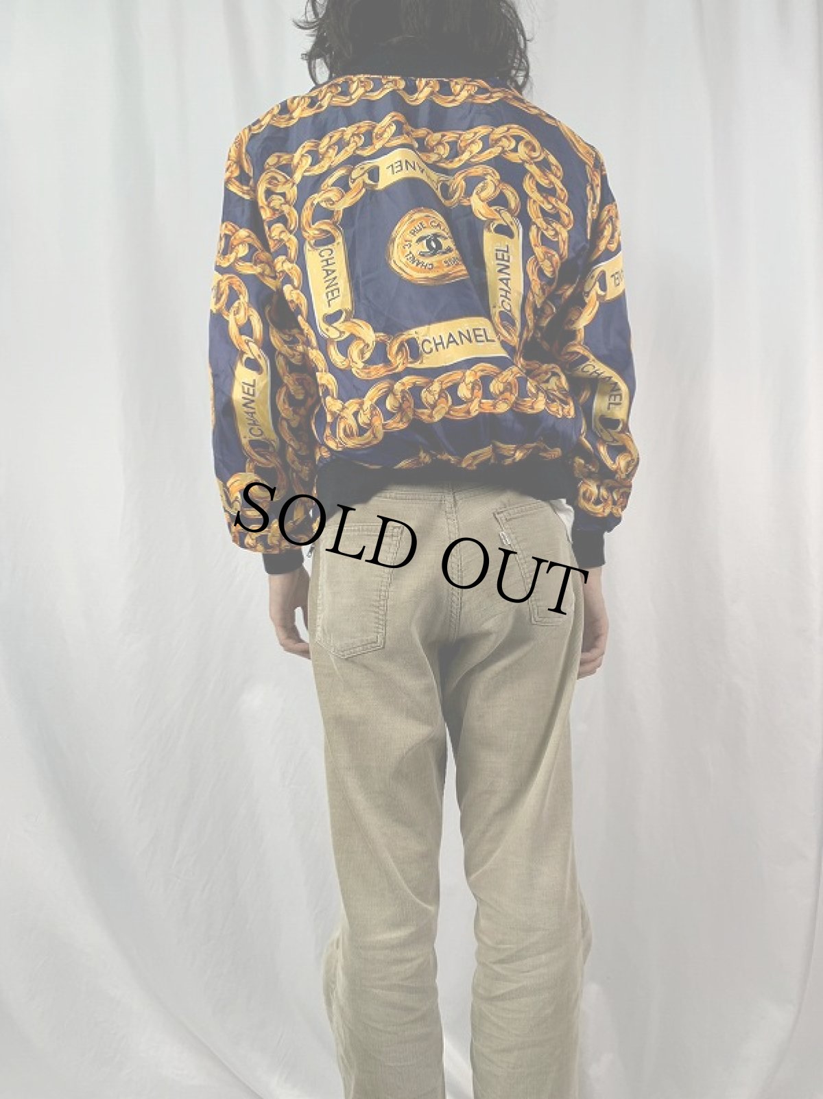 画像4: CHANEL FRANCE製 スカーフ柄 シルクブルゾン (4)