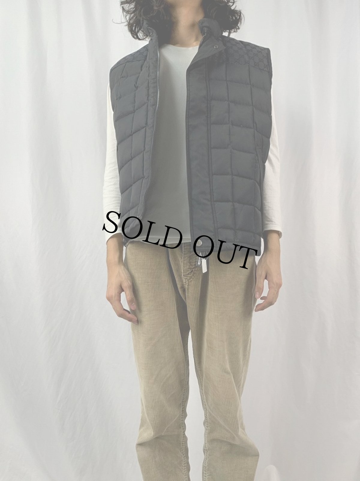 画像2: GUCCI ITALY製 キルティングダウンベスト L (2)