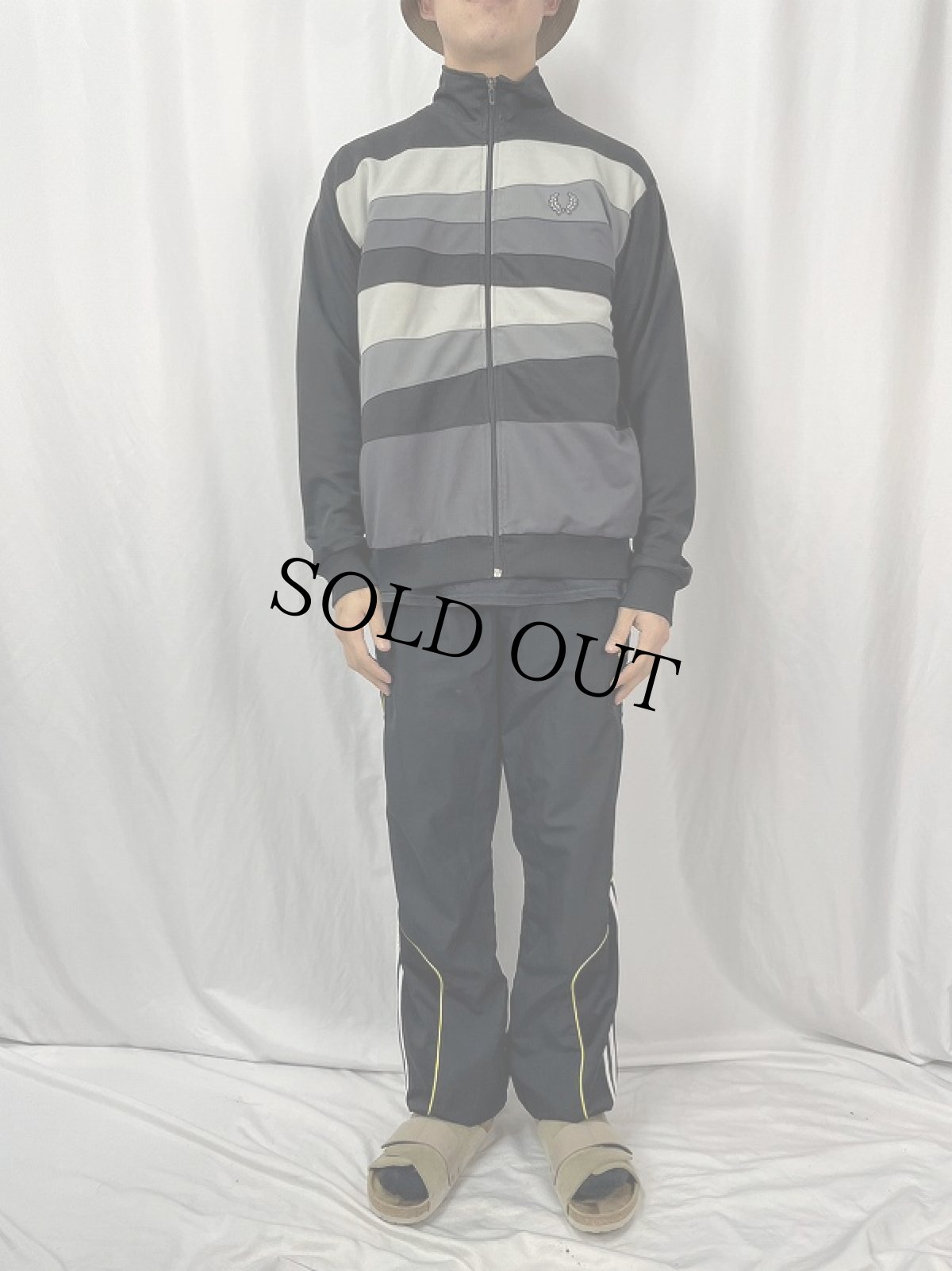 画像2: 80's FRED PERRY ロゴワッペン 切り替えデザイン トラックジャケット L (2)