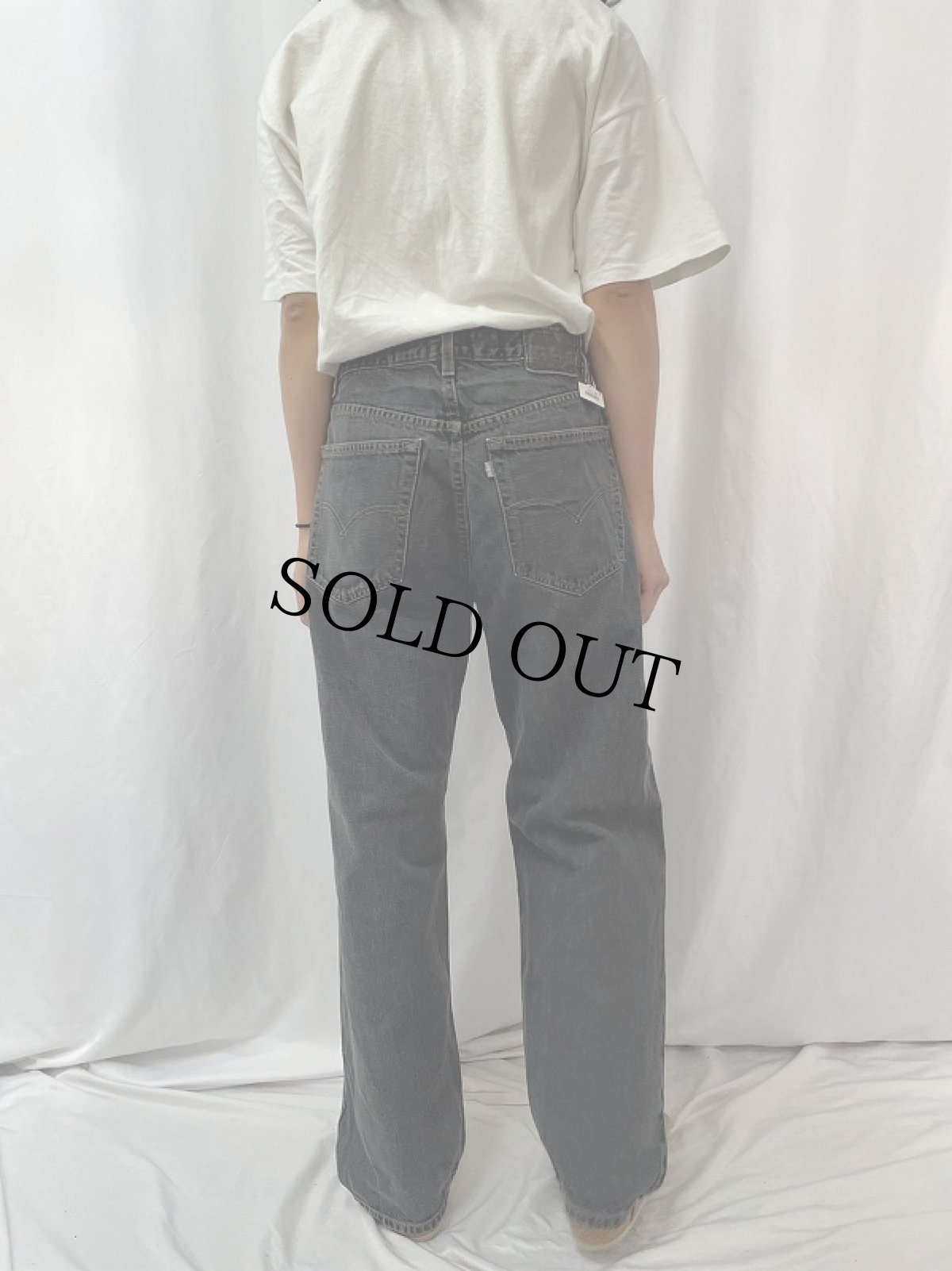 画像4: 00's Levi's SILVER TAB "straight+Loose" ブラックデニムパンツ W35 (4)