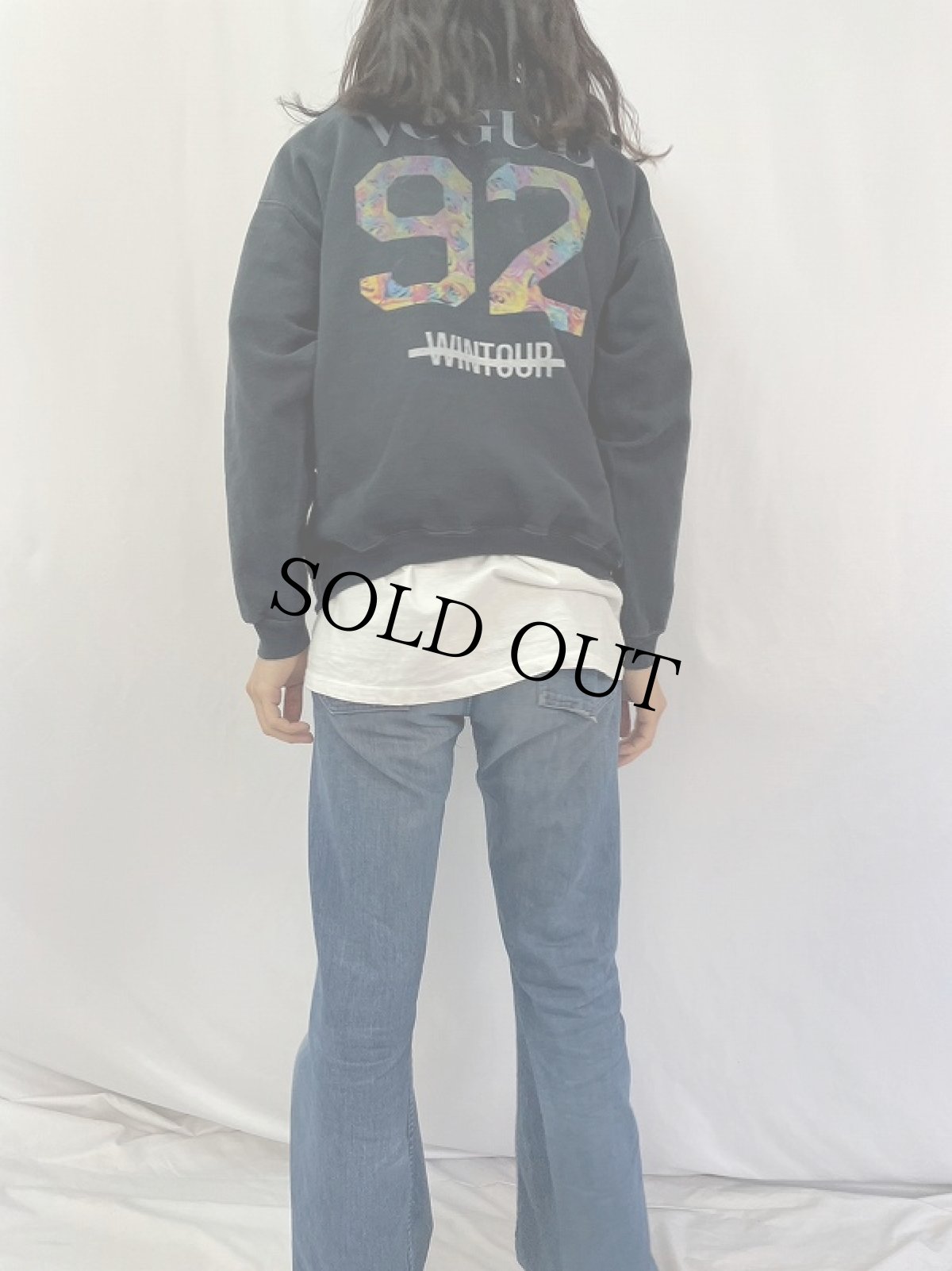 画像4: VOGUE ANNA WINTER "EVERYDAY IS FASHION WEEK!" プリントスウェット  (4)