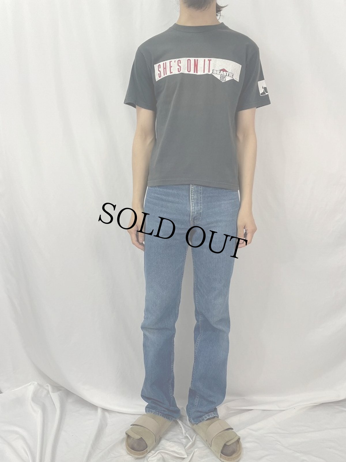 画像7: 90's BEASTIE BOYS "SHE'S ON IT" ヒップホップTシャツ S (7)