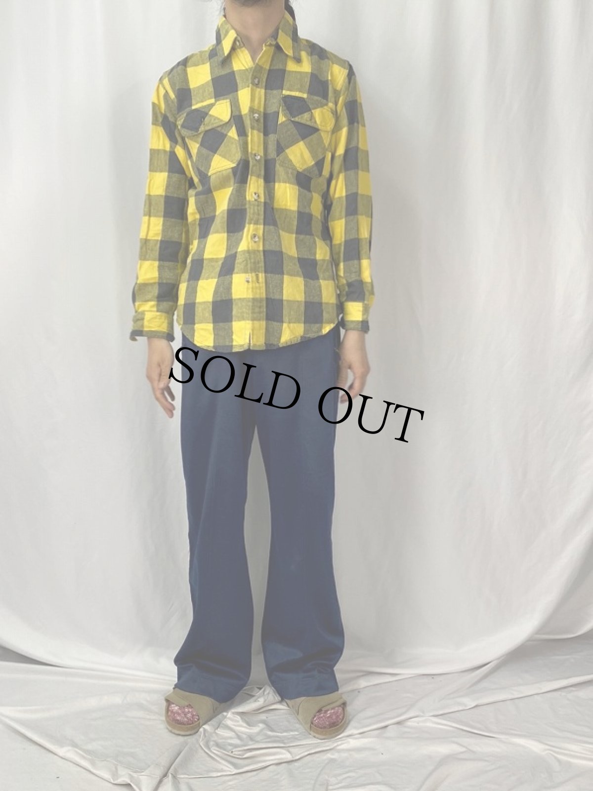 画像2: 80〜90's ST JOHN'S BAY USA製 バッファローチェック柄 ヘビーネルシャツ M (2)