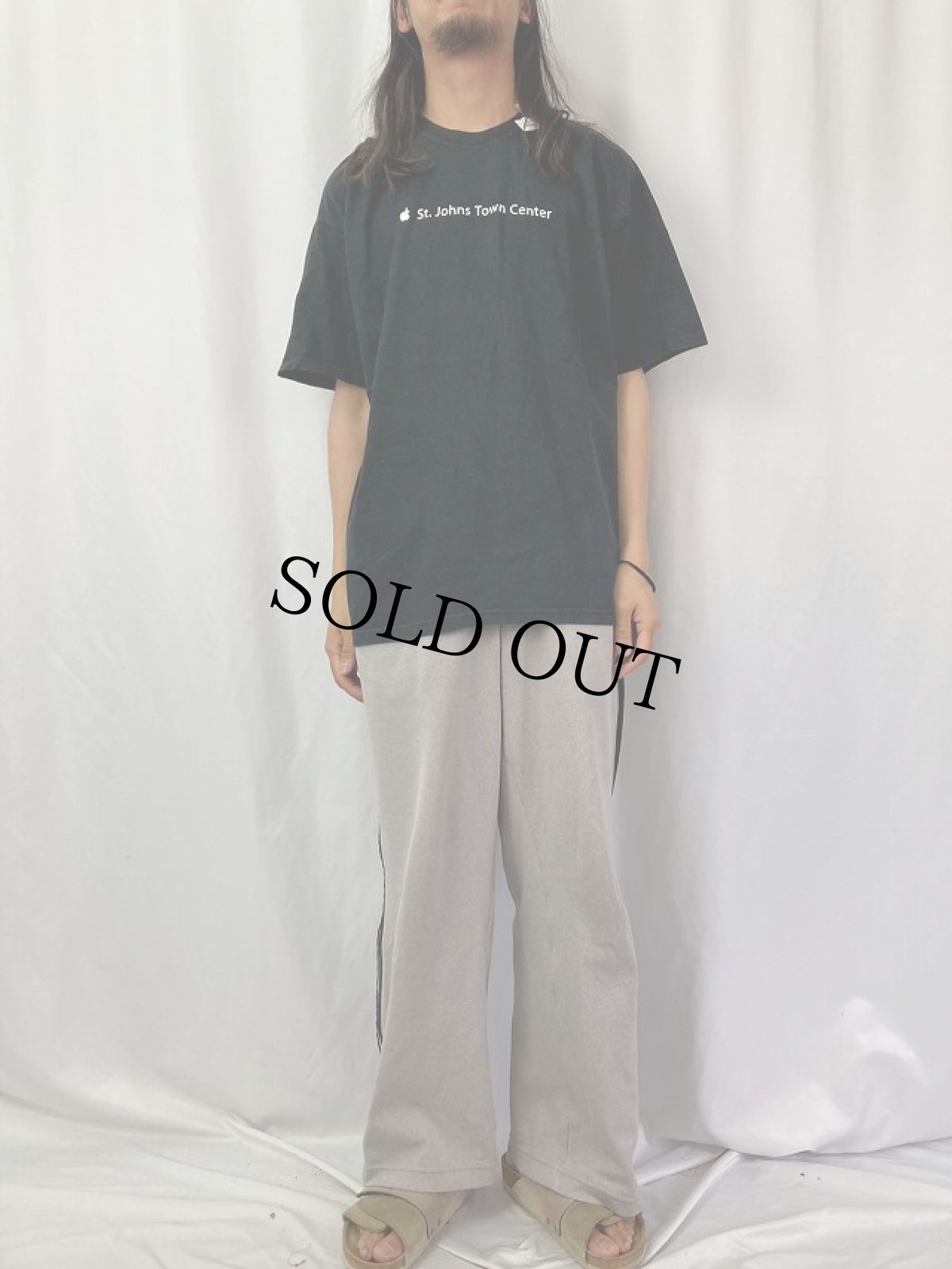 画像2: Apple "St.Johns Town Center" ロゴプリントTシャツ XL (2)