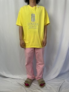画像2: CLINIQUE スキンケアメーカー ロゴプリントTシャツ XL (2)