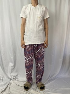 画像2: 80's BANANA REPUBLIC "TRAVEL&SAFARI CLOTHING" オウムプリントポケットTシャツ (2)
