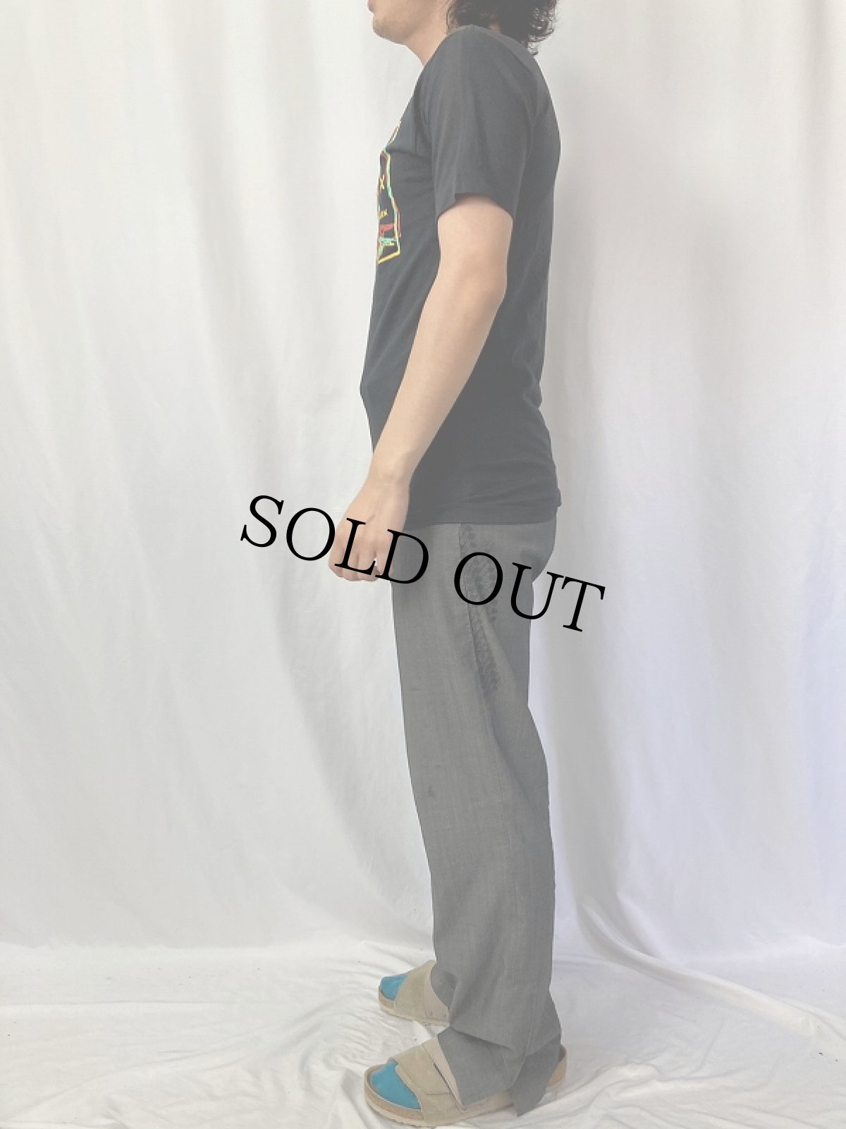 画像3: 80's Levi's USA製 ラスタカラー ロゴプリントTシャツ BLACK S (3)