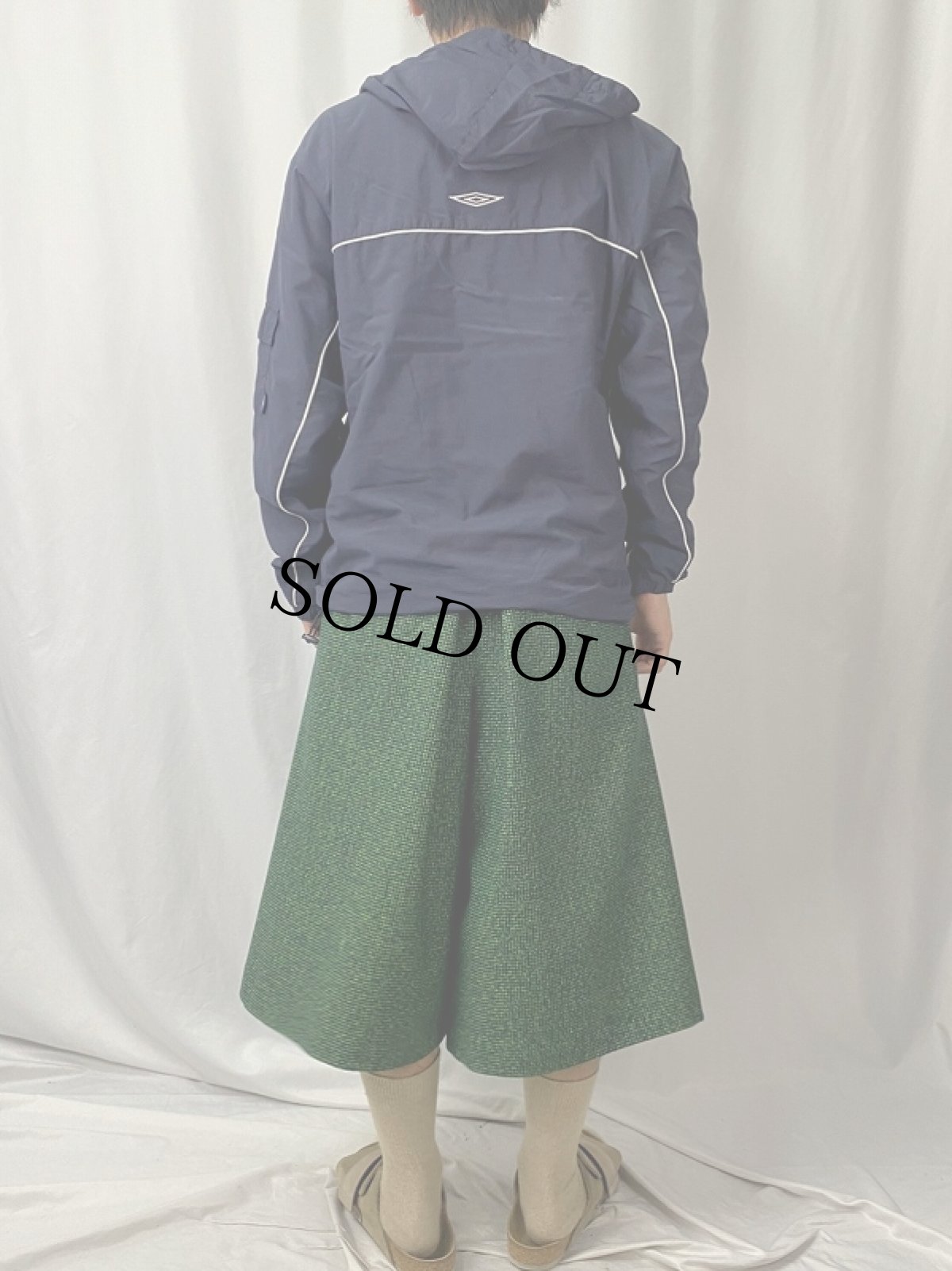 画像4: 2000's UMBRO ロゴ刺繍 ナイロンアノラックパーカー NAVY S (4)