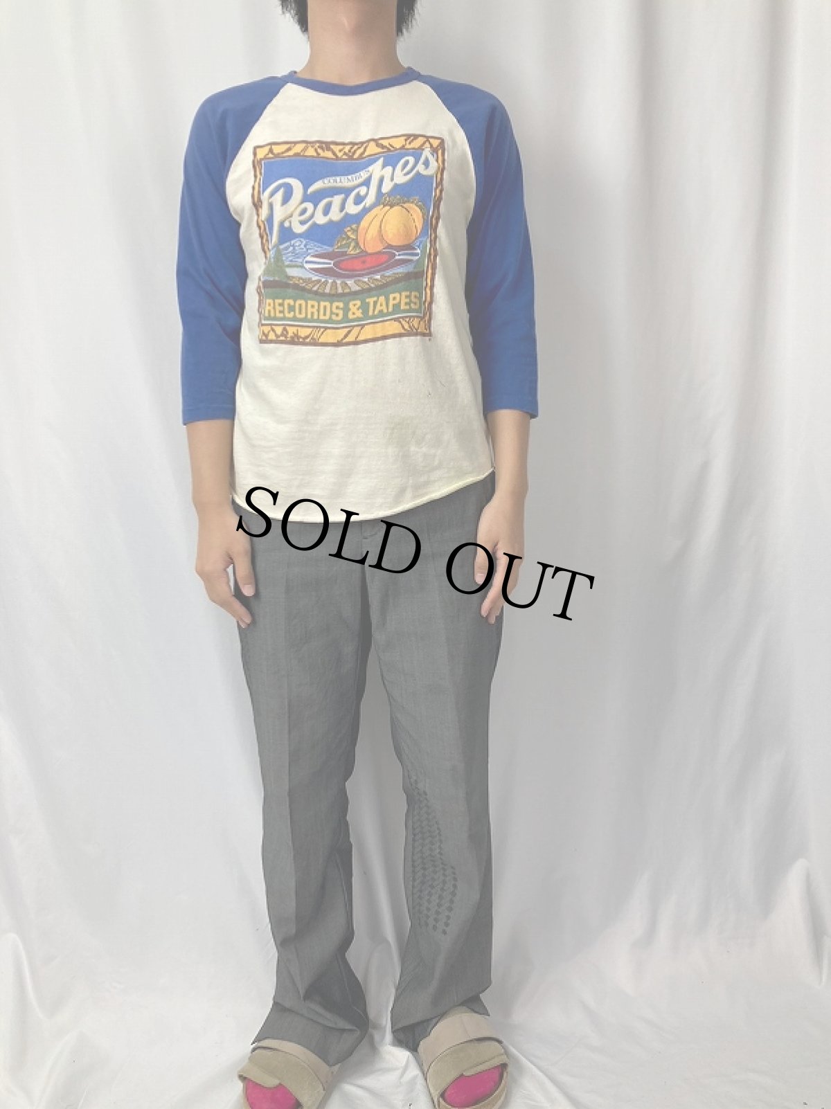 画像2: 70's Peaches Records & Tapes,inc. USA製 レコードショップ ラグランTシャツ M (2)