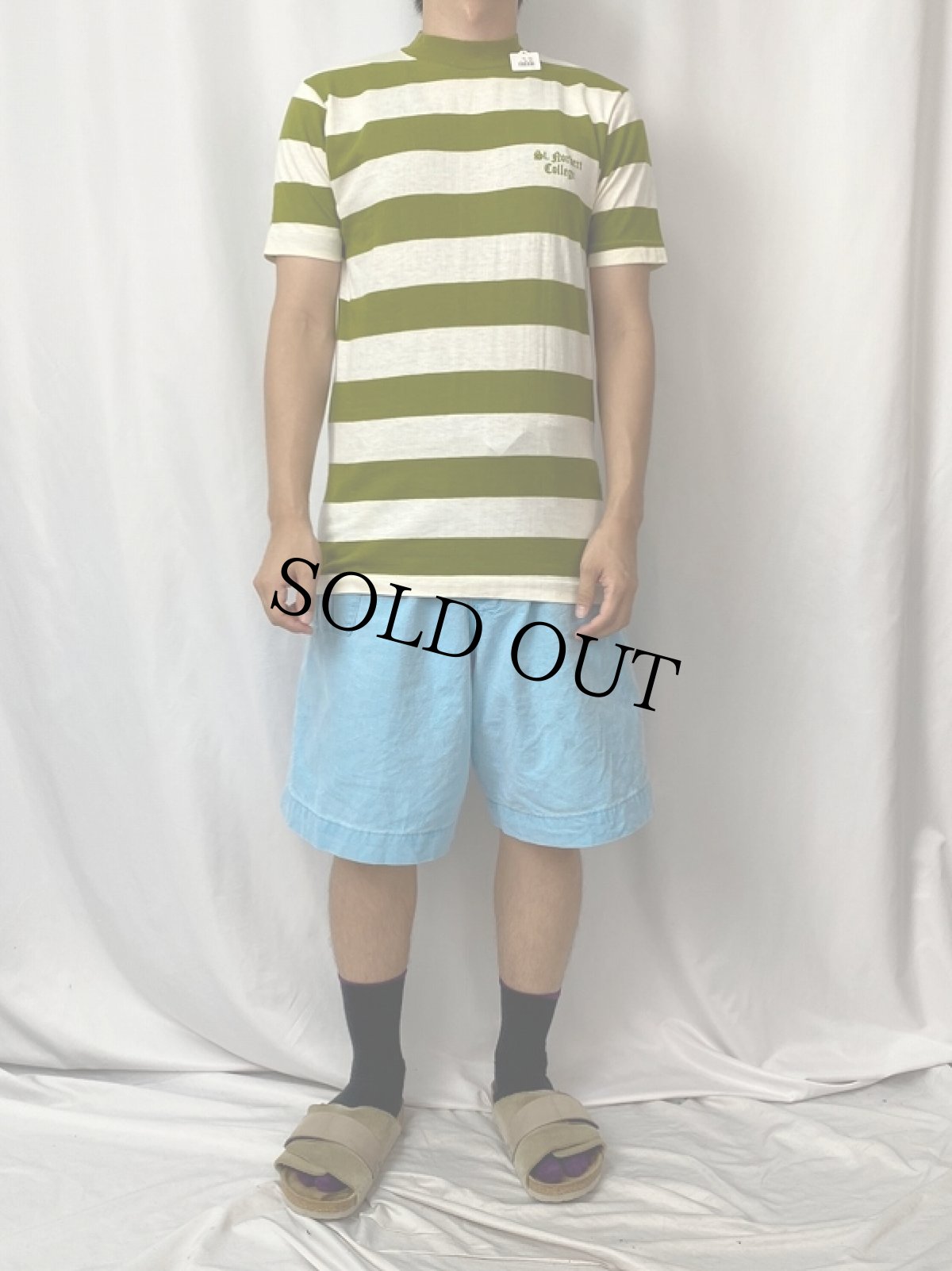 画像2: 60〜70's "St. Norbert College" ボーダー柄 モックネックTシャツ (2)