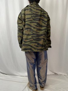 画像4: 民間品 ALPHA INDUSTRIES,INC. USA製 M-65TYPE タイガーストライプカモ フィールドジャケット L-R (4)