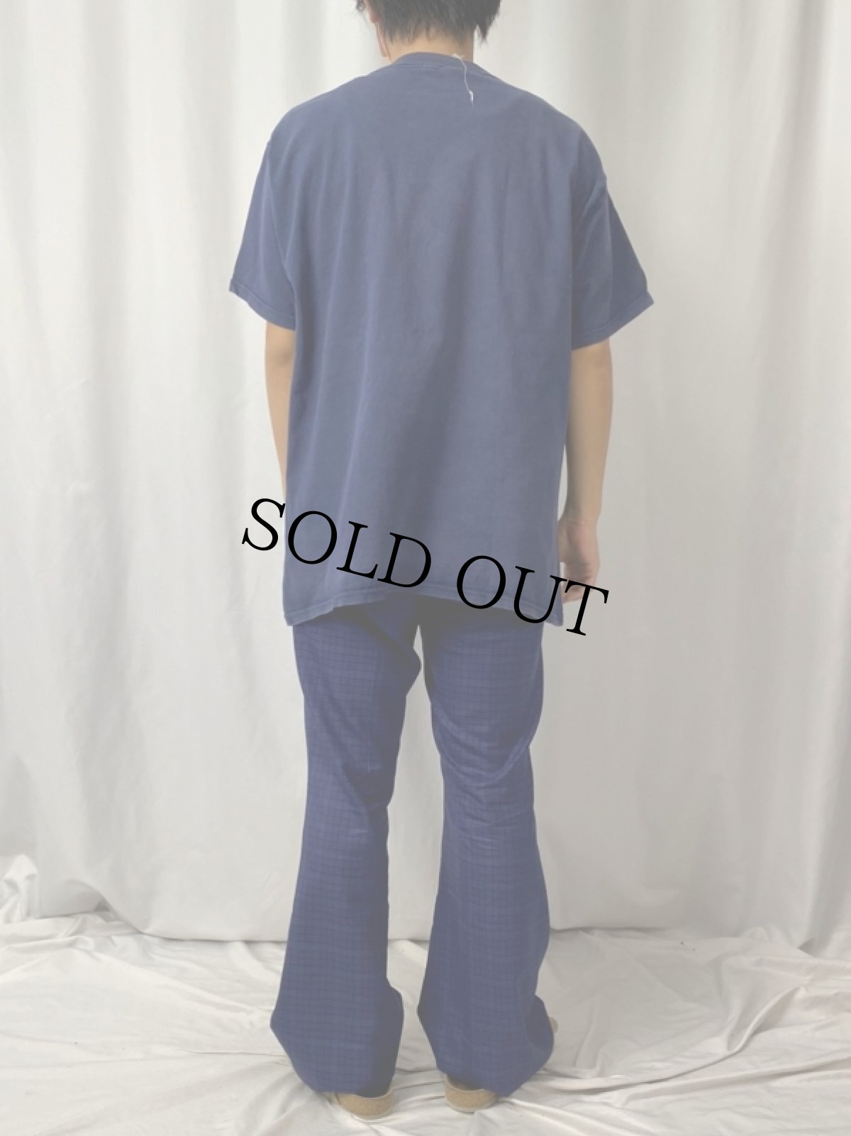 画像4: SHAG "J is for JETSETTER" アートプリントTシャツ NAVY XL (4)