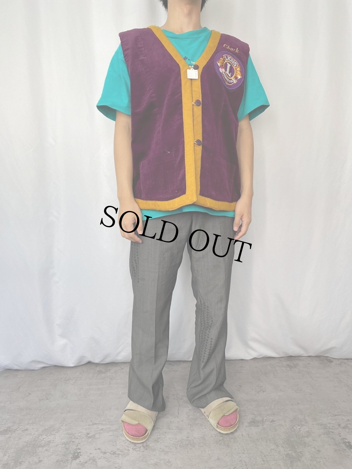 画像3: 70〜80's LIONS INTERNATIONAL チェーン刺繍 コーデュロイベスト (3)