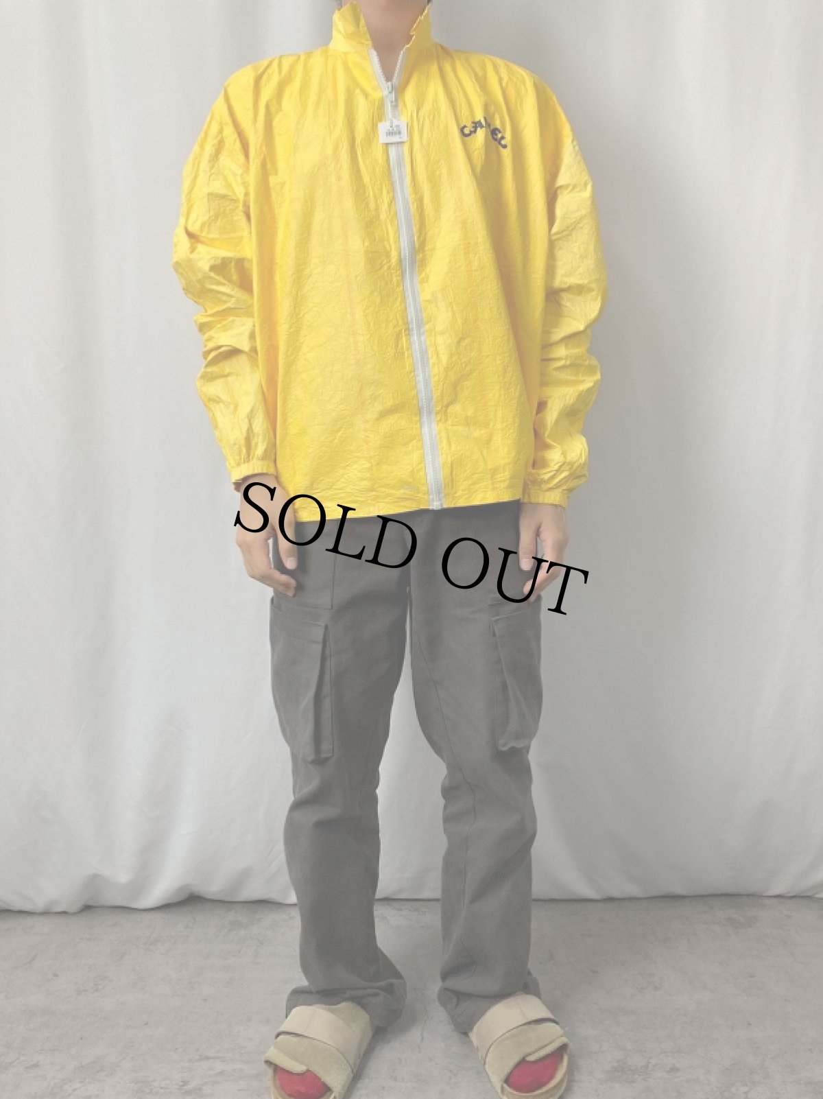 画像2: 90's CAMEL キャラクタープリント ペーパージャケット XL (2)