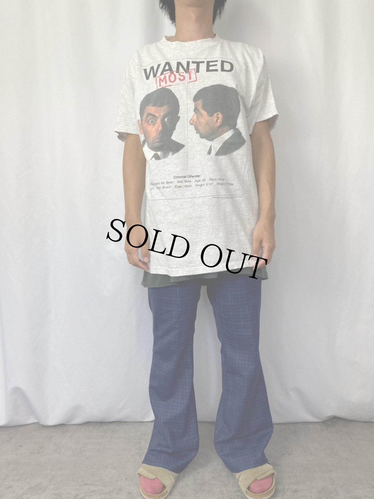画像2: 90's Mr.Bean "MOST WANTED" Mugshot コメディアンプリントTシャツ L (2)