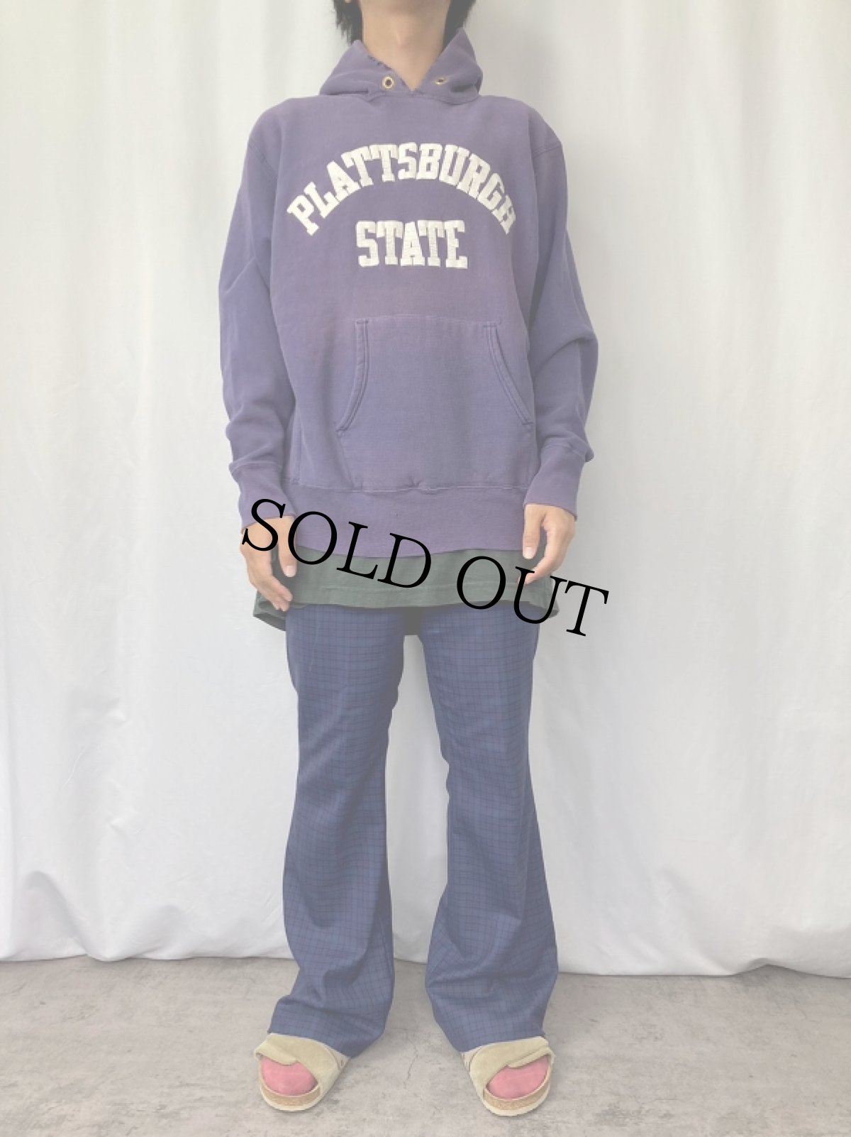 画像2: 70〜80's Champion 青単色タグ REVERSE WEAVE USA製 "PLATTSBURGH STATE" プリントスウェットフーディー L (2)