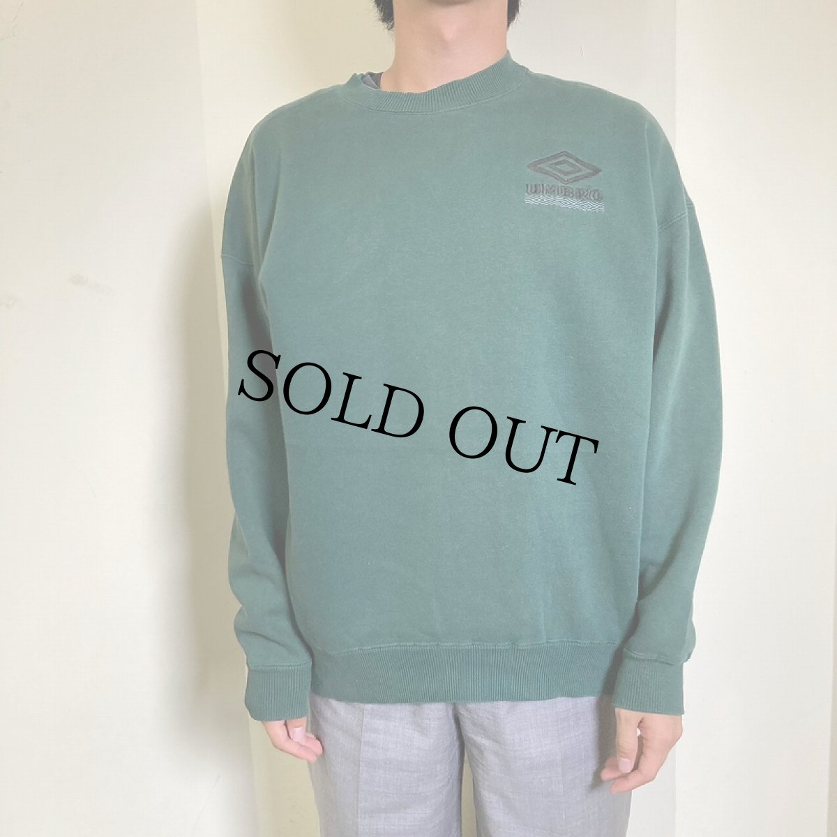 画像2: 90's UMBRO ロゴ刺繍スウェット L (2)
