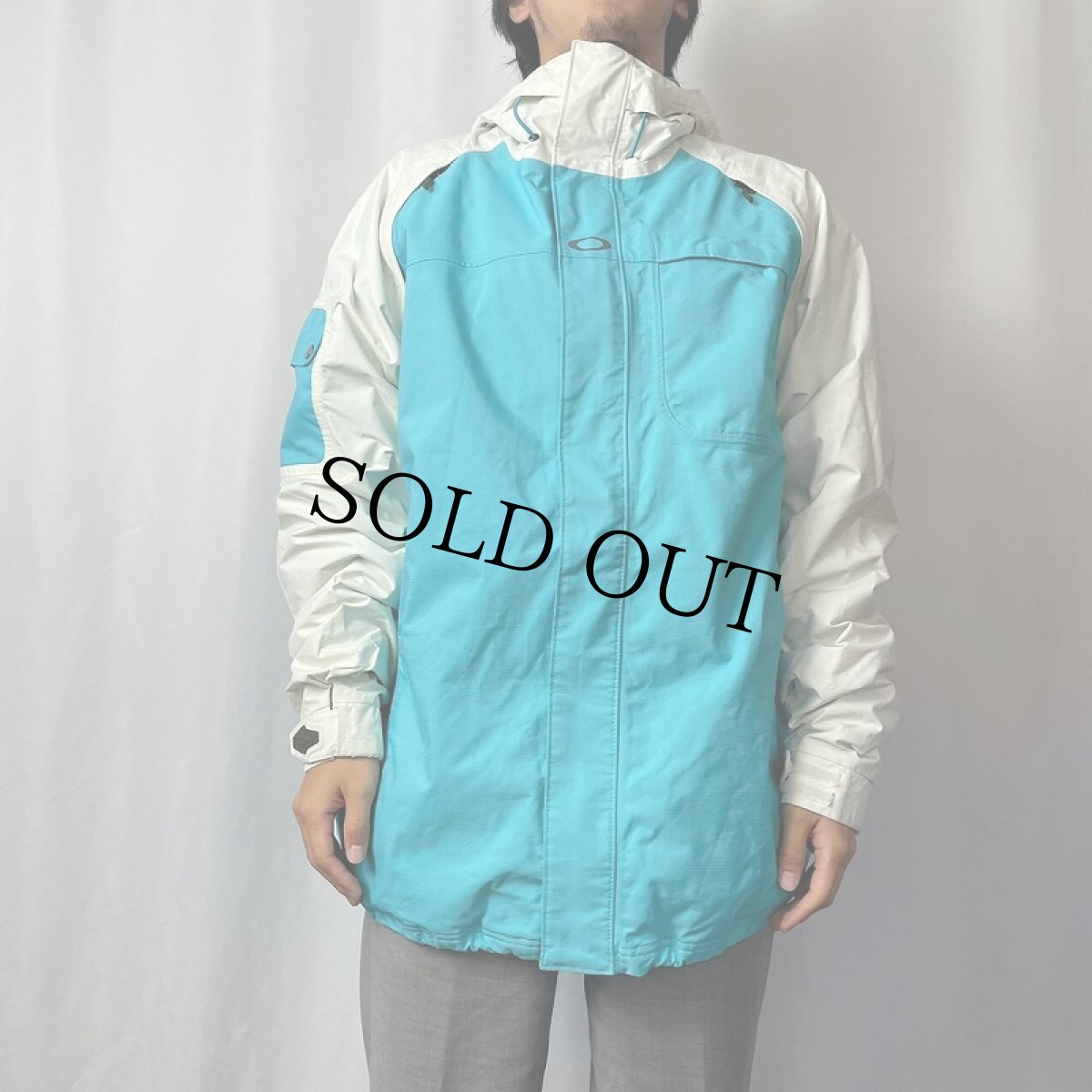 画像2: OAKLEY ナイロンジップパーカー L (2)