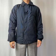 画像3: 90's U.S.NAVY "A-2 アラミド" ノーメックス デッキジャケット ステンシル入り NAVY LARGE (3)