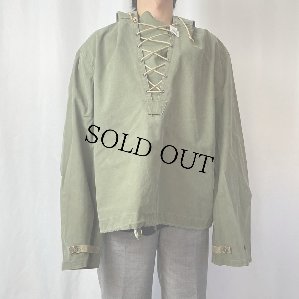 画像2: 40's U.S.NAVY デッキレインパーカー ステンシル入り (2)