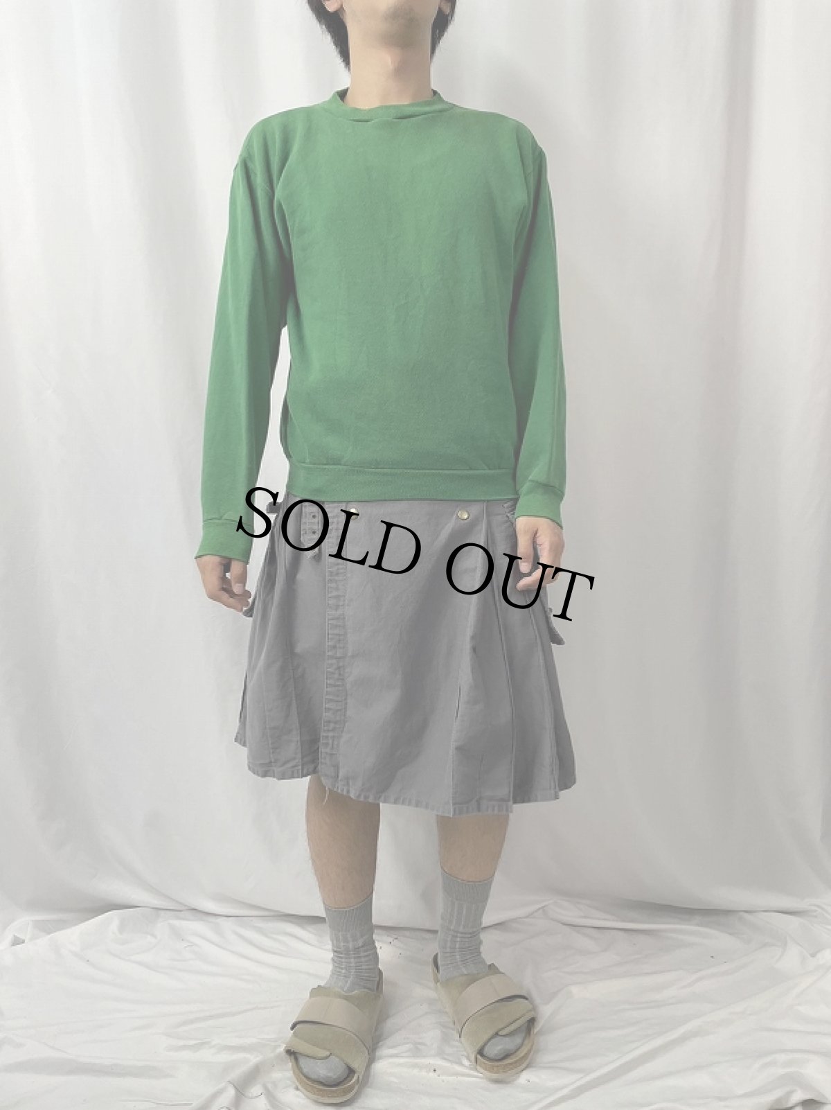 画像2: 70〜80's RUSSEL ATHELETIC 金タグ USA製 無地スウェット M (2)