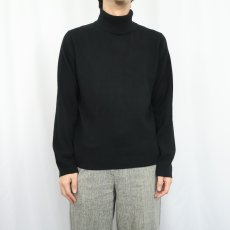 画像2: 90's Brooks Brothers SCOTLAND製 "ITALIAN CASHMERE" タートルネック カシミアニットセーター BLACK XL (2)