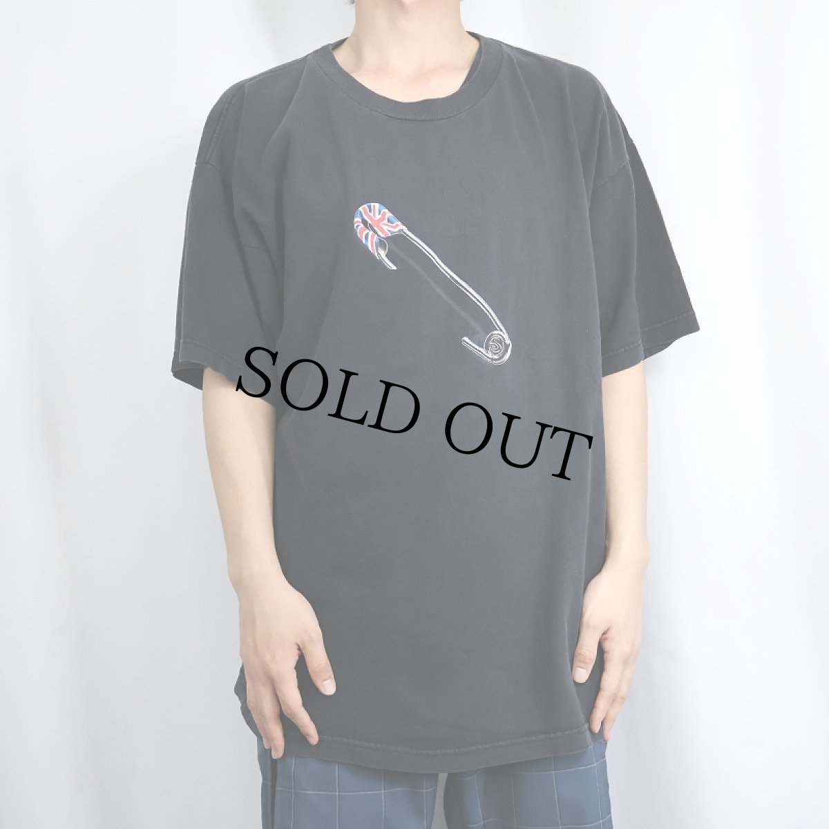 画像2: 〜2000's Stylus USA製 ユニオンジャック×安全ピン プリントTシャツ BLACK XL (2)
