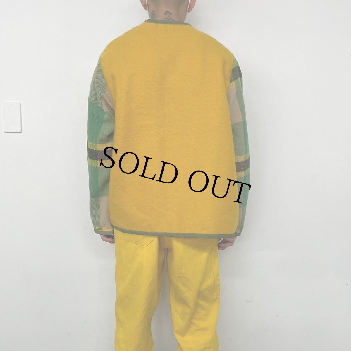 画像4: VINTAGEファブリック ワッペン付き リメイクジャケット (4)