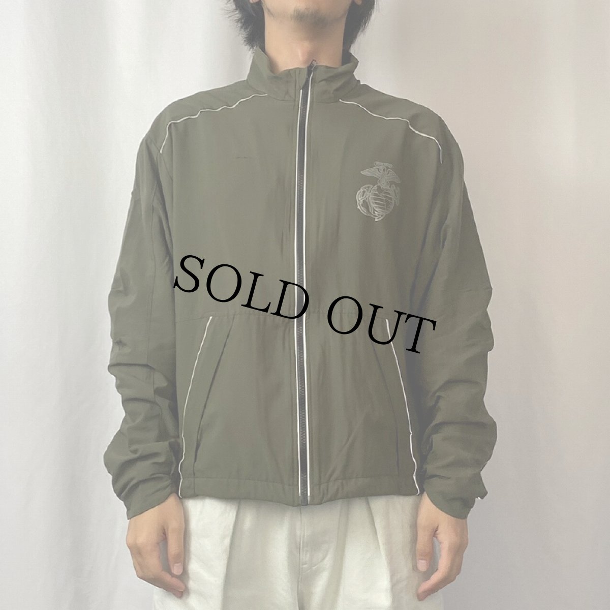 画像3: 2000's NEW BALANCE "USMC" USA製 ランニングジャケット MEDIUM-SHORT (3)