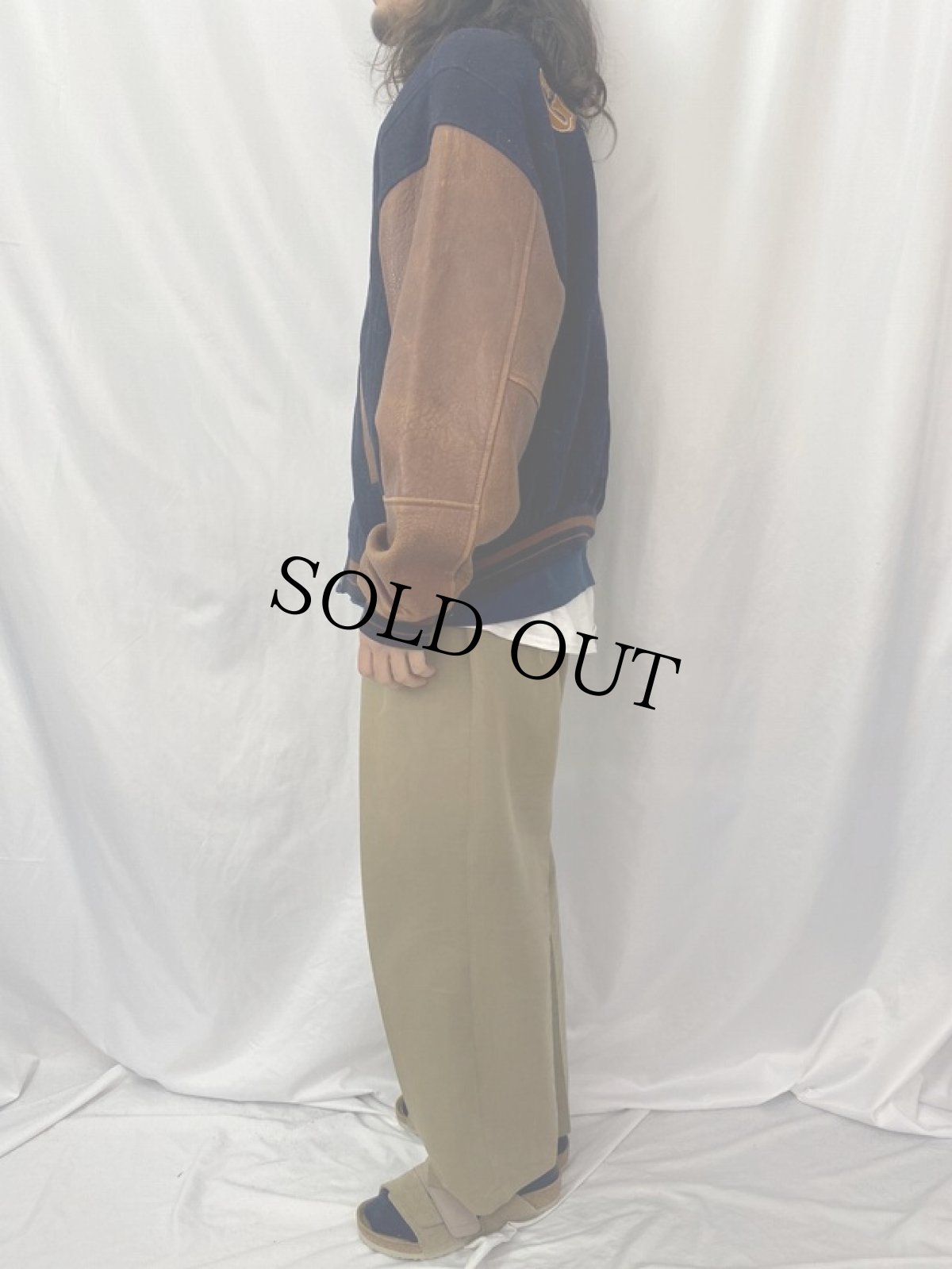 画像4: 90's〜 GUESS インディアン刺繍 レザー切り替えスタジャン L (4)