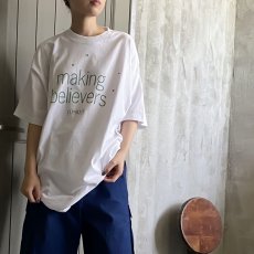 画像1: 【SALE】 90's CLINIQUE USA製 "making believers" スキンケアメーカー プリントTシャツ XL (1)