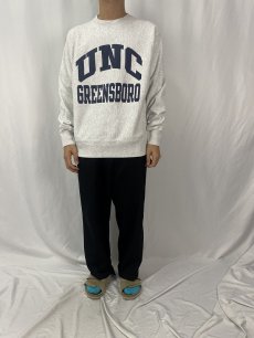 画像2: Champion REVERE WEAVE "UNC GREENSBORO" プリントスウェット  (2)