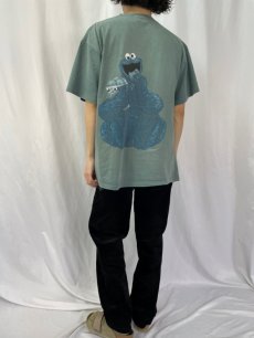 画像4: 90's COOKIE MONSTER USA製 "Calvin Klein"パロディTシャツ XL (4)