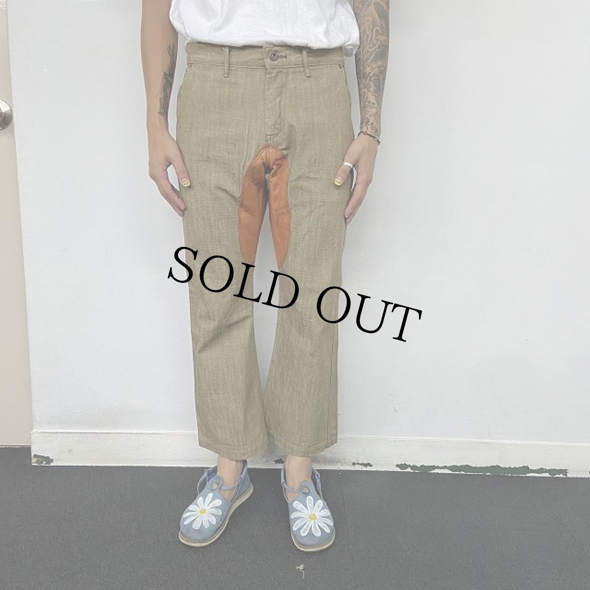 画像4: KAPITAL バッグ付き レザー切り替え ダックフレアパンツ W30 (4)