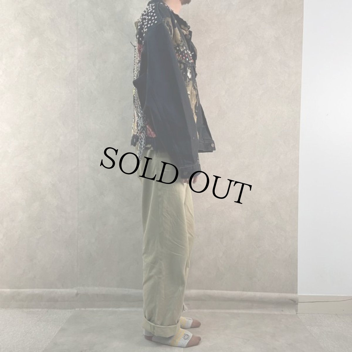 画像4: Levi's 70598-4159 スタッズ&ブリーチデザイン カスタムブラックデニムジャケット L (4)