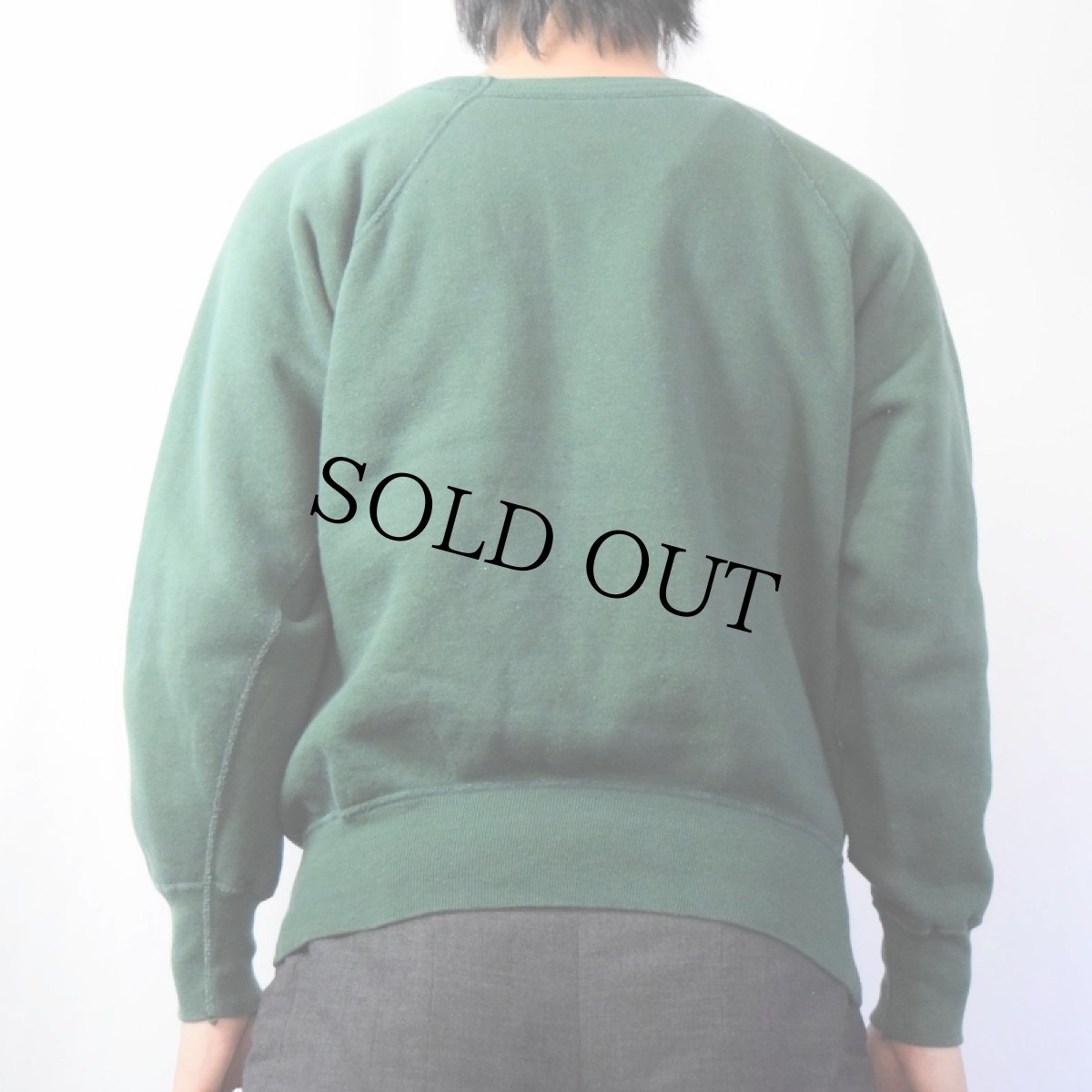 画像3: 60's Champion 大文字ランタグ USA製 "ST. JOSEPH'S ACADEMY" フロッキープリント ラグランスウェット L (3)