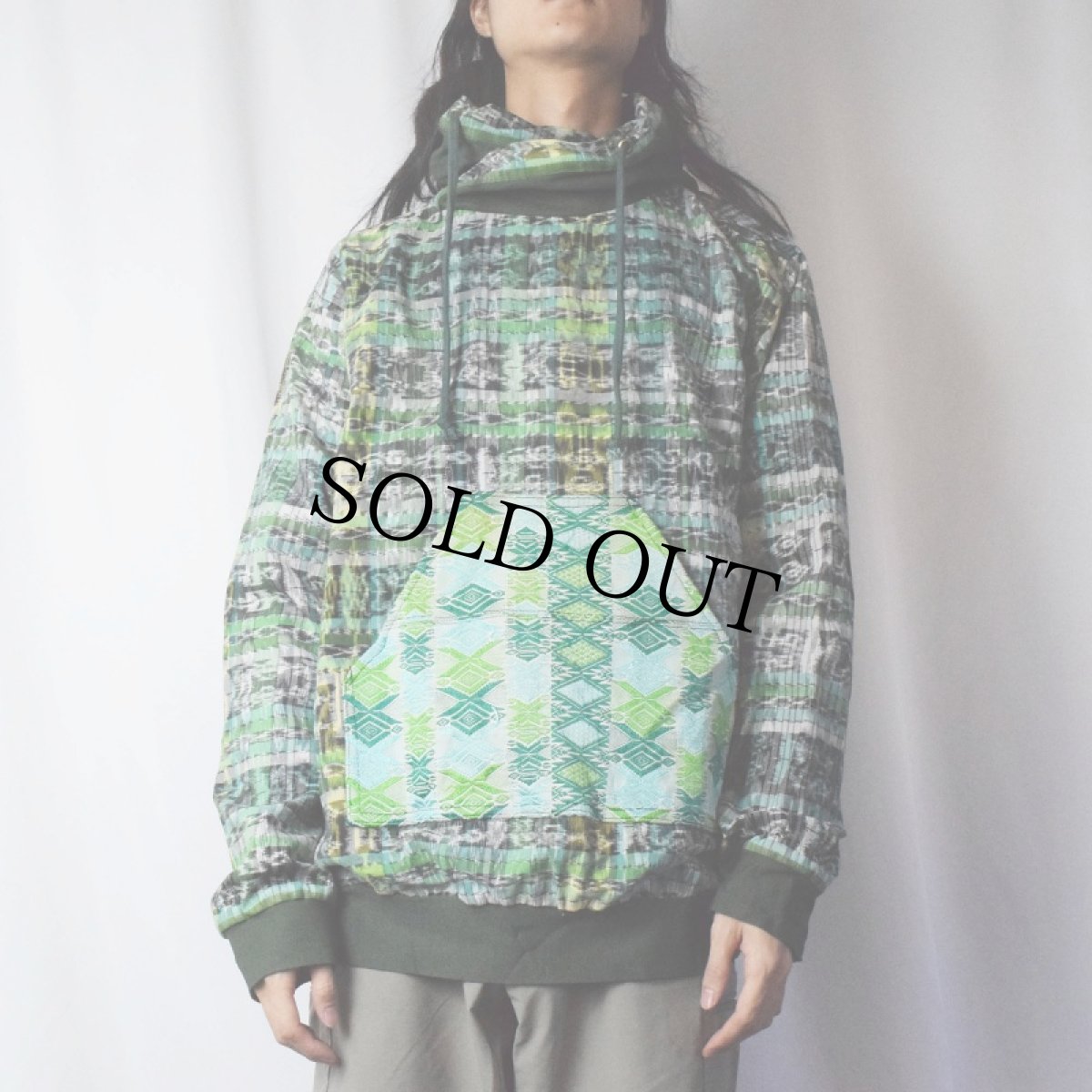 画像2: IXCHEL チェック×ネイティブ柄 フード付きロンT L (2)