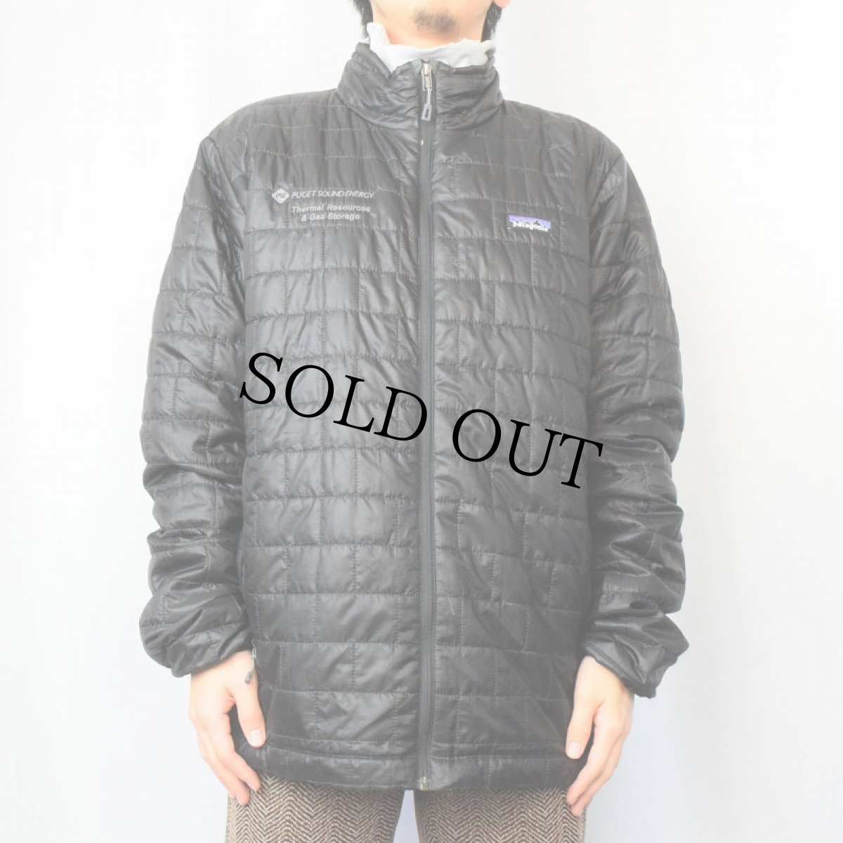 画像2: 2018SS Patagonia "PUGET SOUND ENERGY" 刺繍入り ナノパフジャケット BLACK XL (2)