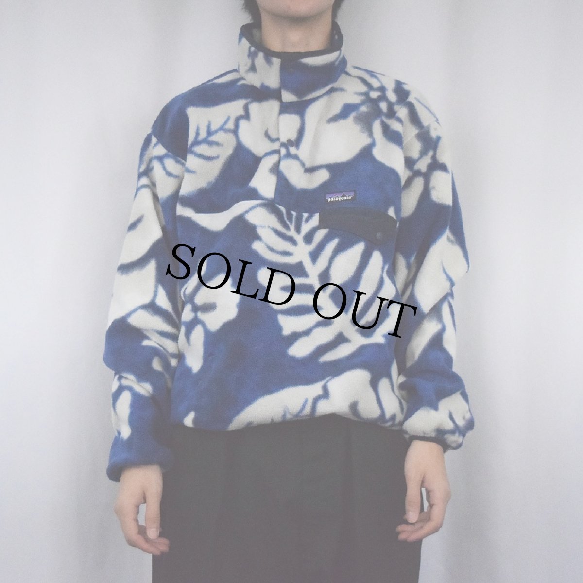 画像2: 2015SS Patagonia ハイビスカス柄 スナップT L (2)