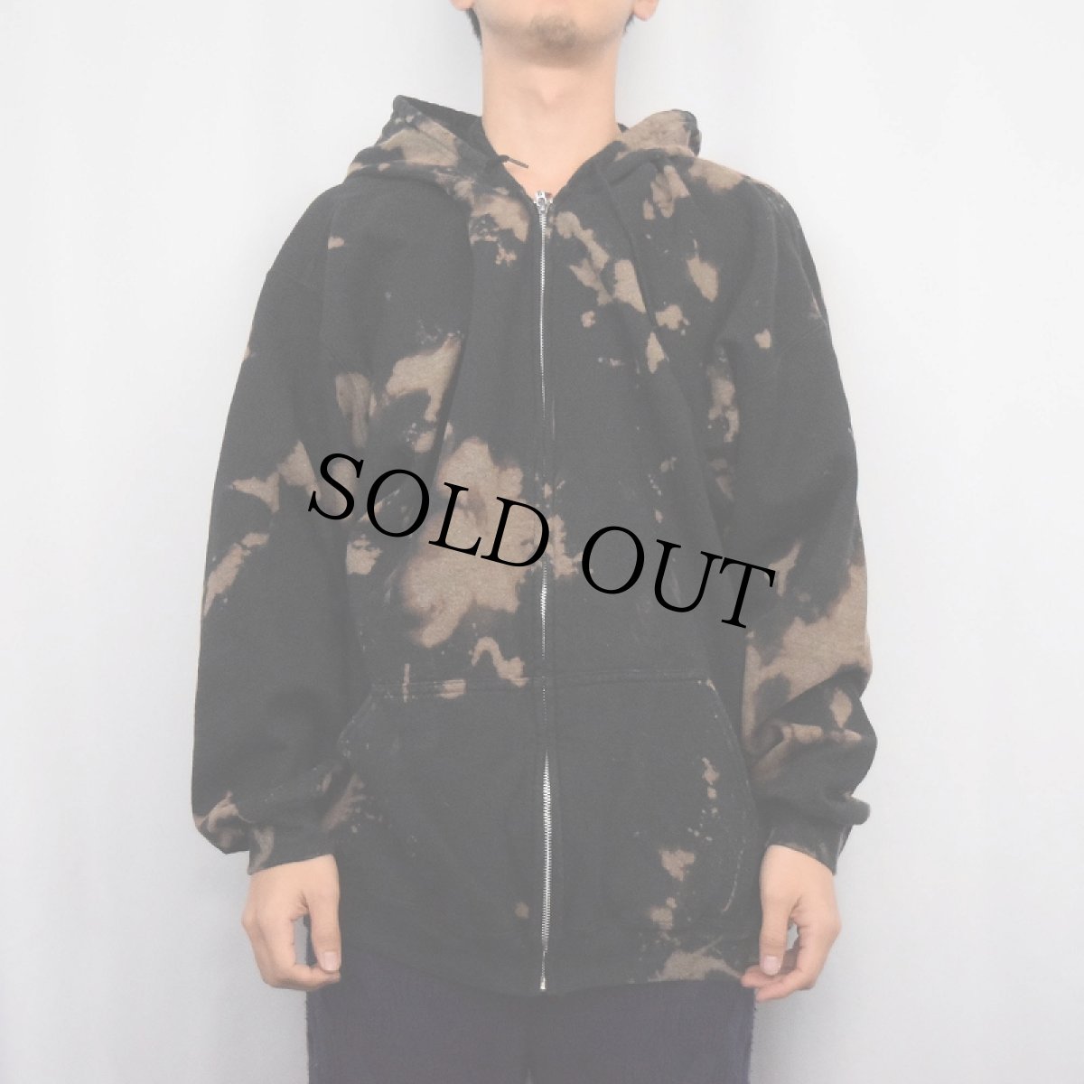 画像3: GILDAN ブリーチ加工 スウェットジップパーカー BLACK 2XL (3)