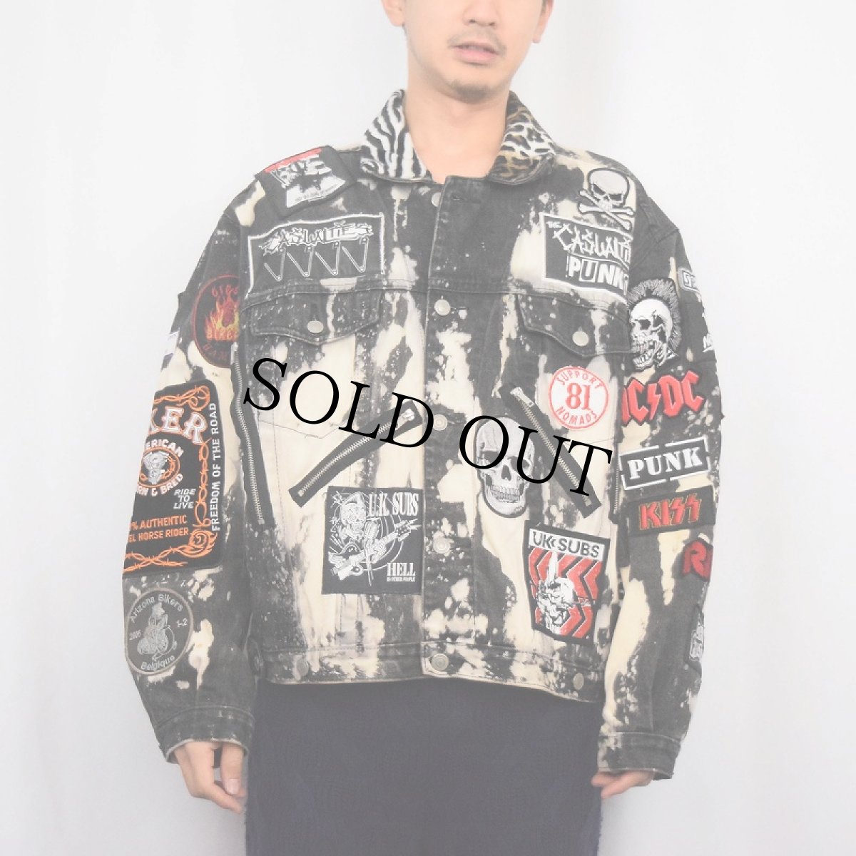 画像2: Jinglers フェイクファー切り替え ワッペン付き タイダイ ブラックデニムジャケット (2)