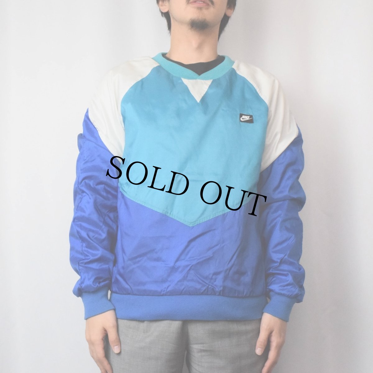 画像2: 90's NIKE 銀タグ 切り替えデザイン ナイロンプルオーバー M (2)