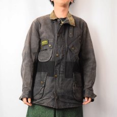 画像2: 90's Barbour ENGLAND製 "INTERNATIONAL SUIT" オイルドジャケット 3ワラント (2)