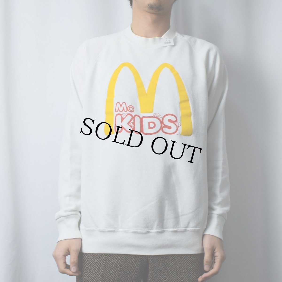 画像2: 80's Mc Kids USA製 ロゴプリントラグランスウェット XL (2)