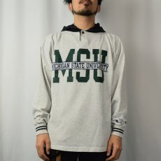 画像2: 90's Champion USA製 "MICHIGAN STATE UNIVERSITY" ロゴプリントスウェットフーディー L (2)