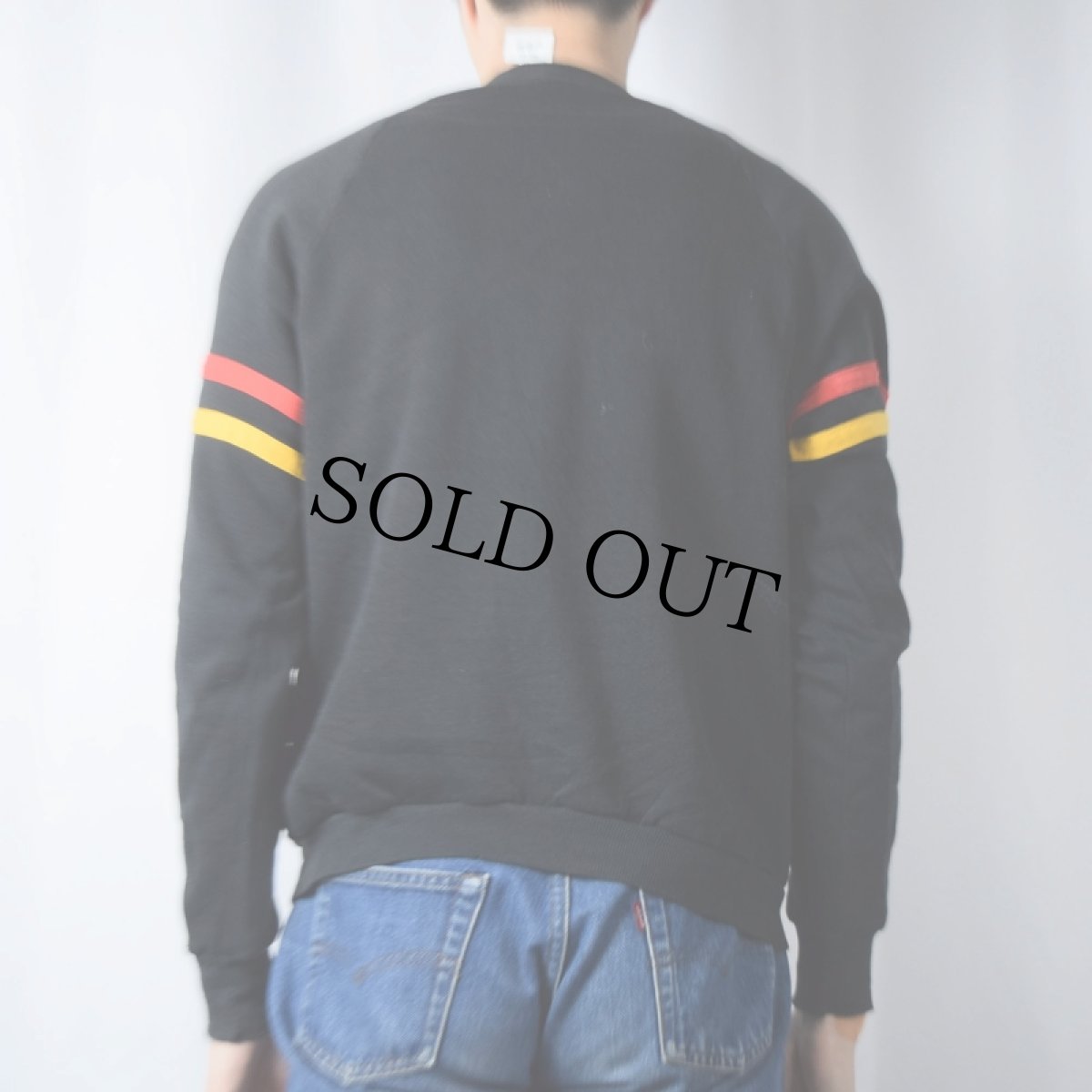 画像3: 80〜90's Disney MICKEY MOUSE USA製 フロッキープリント ラグランスウェット BLACK L (3)