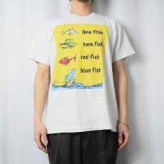 画像2: 90's Dr.Seuss "One fish, two fish, red fish, blue fish" キャラクターTシャツ L (2)